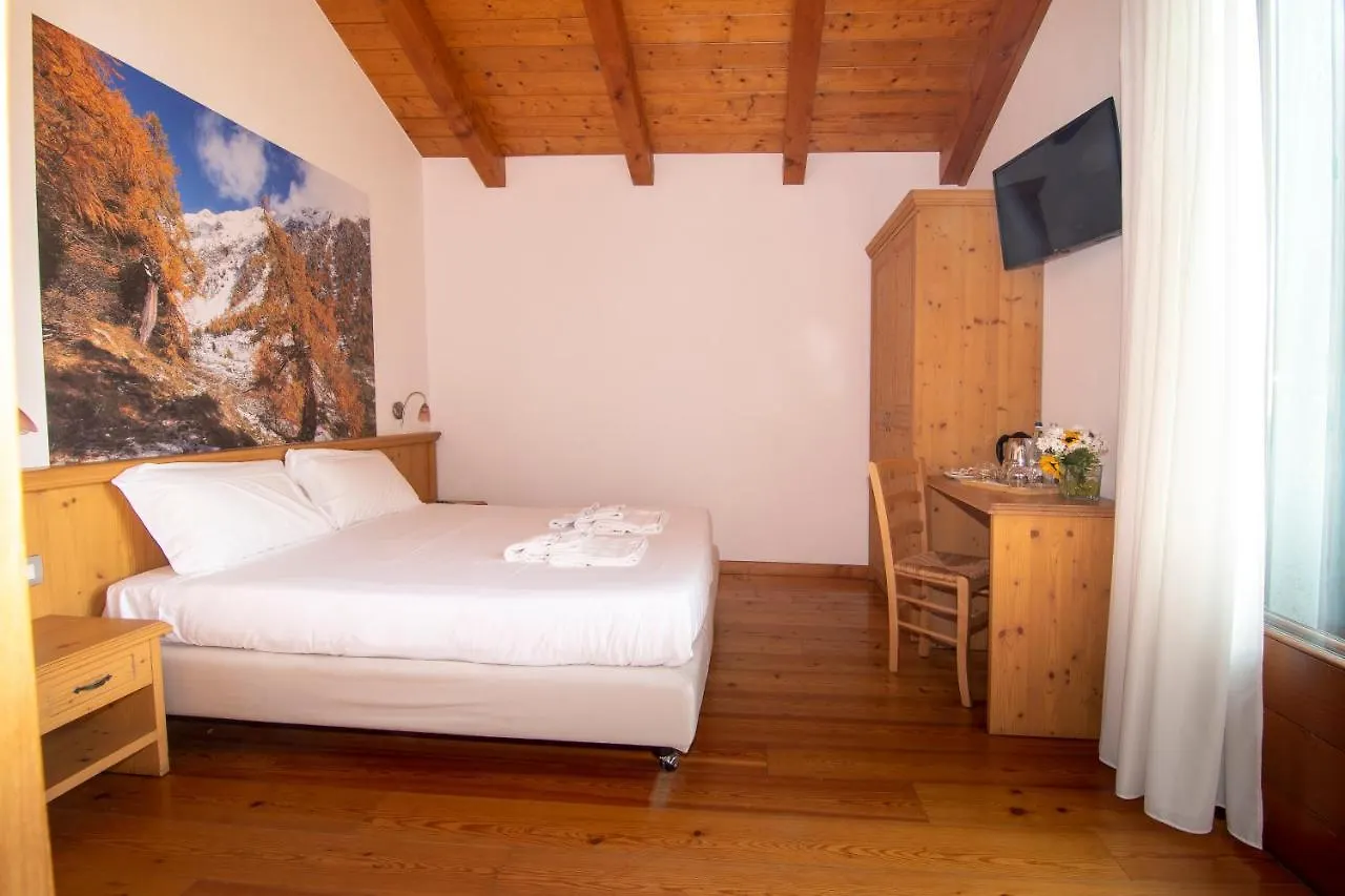 Villa Il Bisteca à Morbegno Séjour à la ferme